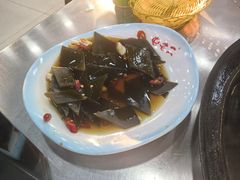 -屯老二农家铁锅炖·行业领军者(梅江店)