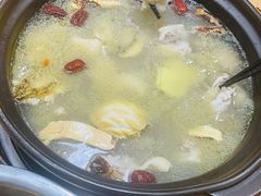 -濠轩阁特色生蚝火锅(水湾路店)