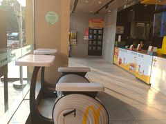 -麦当劳(GOGO新天地店)