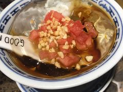 -沪小二炭火蛙锅(淮海中路美食不夜城店)