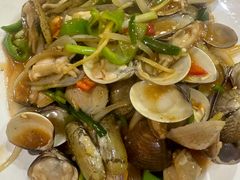 -覃记海鲜美食餐厅