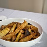 格外的香。想吃血豆腐了,用重庆朋友寄来的底料炒的