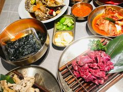 -草家酱蟹炭火烤肉店(珲春南路一店)