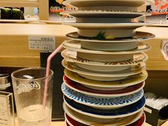 餐具摆设-大起水产回转寿司(道顿堀店)