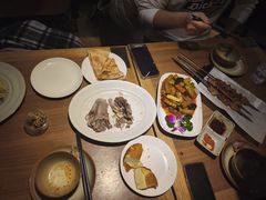 -贯贯吉·清真餐厅(浙江中路店)