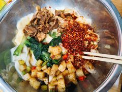 -爱骅裤带面馆(东木头市店)