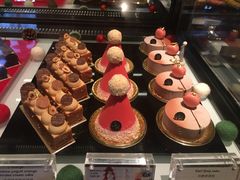 -Salon de The de Joel Robuchon(外滩18号店)