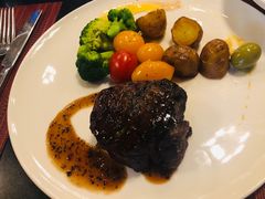 -WOLFGANG PUCK KITCHEN & BAR(迪士尼小镇店)
