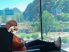 -百里峡七彩艺术小镇