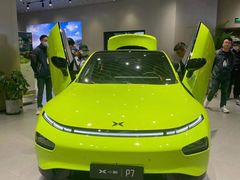 -小鹏汽车体验中心(苏州龙湖狮山天街店)