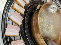 -阿山卓·野生菌火锅·纳西火塘烤肉