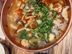 -成都你六姐·牛肉冒菜(上海环宇荟店)