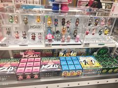 -泡泡玛特POPMART(凯德大峡谷店)