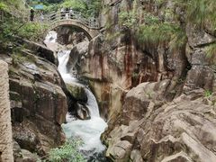 -鄣山大峡谷