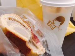 -奈雪的茶(国金中心店)