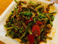 -临江餐馆二楼美食部落