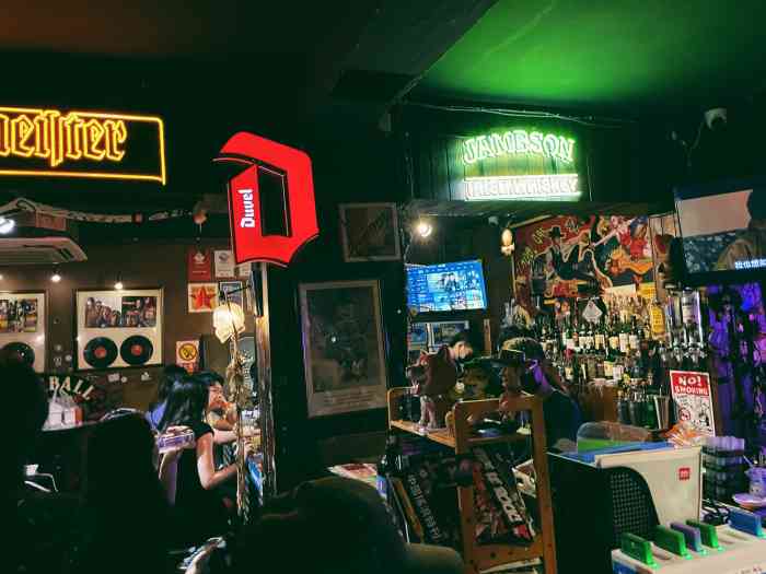 school-""社会太糟糕,只有去学校".范儿特别正的..."-大众点评移动版