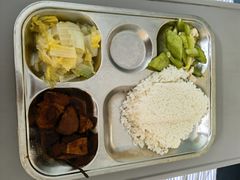 -上海市松江区泗泾医院