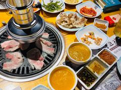 厚切五花肉-唯成•韩国炭火烤肉 유성고기