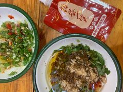 -拈签一笑黄牛肉辣卤串串