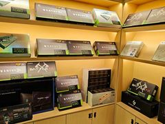 -BUFF电竞酒店(成都春熙路太古里店)