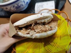 肉夹馍-金城尕娃牛肉面(钻汇广场店)