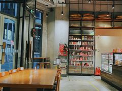 大堂-星巴克(北京三里屯SOHO一店)