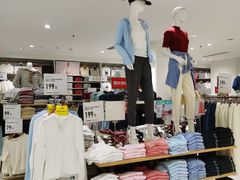 -优衣库(重庆星光时代广场店)