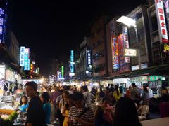 -六合夜市