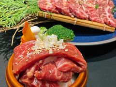 -山川小町·极番烧肉(新地假日广场店)