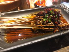 -沪小二炭火蛙锅(淮海中路美食不夜城店)