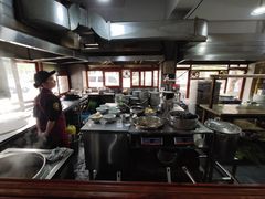 -裕新楼粉面馆·石磨手工粉(四方坪店)