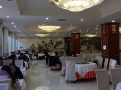 大堂-红旗饭庄