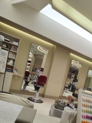 -Mentor Hair Salon