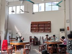 -容里煲仔饭(利丰北路店)