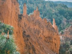 -彩色沙林风景区