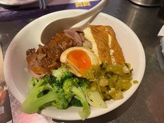 金奖卤鹅肉饭-陈鹏鹏潮汕菜(宝安机场T3航站楼店)