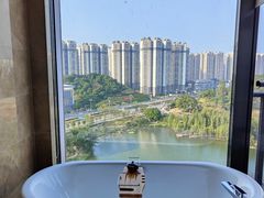 -广州汇华希尔顿逸林酒店