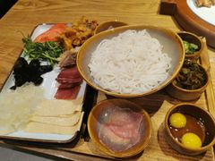 蒙自过桥米线-麦麦山云南菜(复地活力城店)