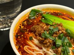 -麻六记(凤凰汇店)