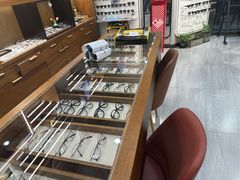 -一代眼镜(浦东大拇指广场店)