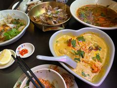 -大头虾越式风味餐厅(光明广场店)