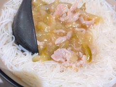 榨菜肉丝米线-和平馆·地道港澳茶餐厅(西门口店)