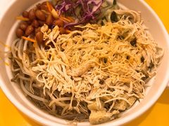 -嗨皮儿·现蒸面皮(抄纸巷店)