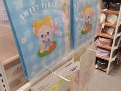 -名创优品(广州萝岗万达广场店)