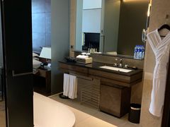 -广州天河希尔顿酒店