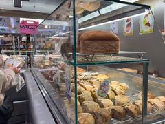 面包甜点陈列柜-PAOPAO Bakery&Café(港汇店)