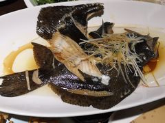 -临沂广播电视塔旋转餐厅