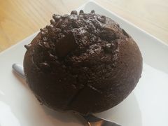 大蘑菇头形香浓巧克力麦芬-星巴克臻选(郑州中原万达店)