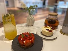 -潮一不贰·法式甜品·生日蛋糕·西式简餐(外滩店)